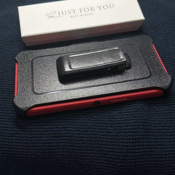 iPhone 15 Pro Max crashproof case - Picture 4 of 12